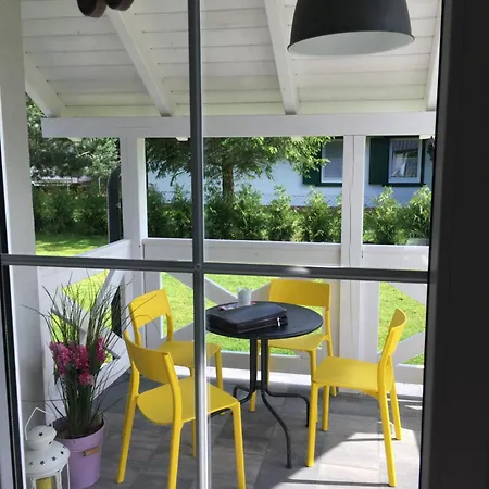 Lawendowo Mi Raz Dwa Trzy アパート *