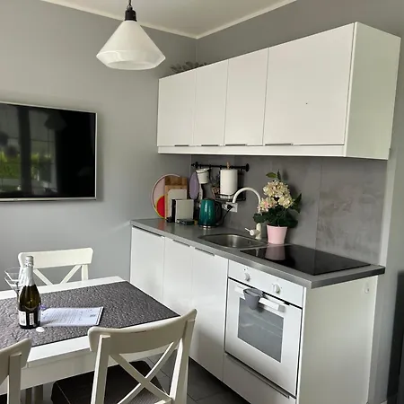 Lawendowo Mi Raz Dwa Trzy アパート コパリノ