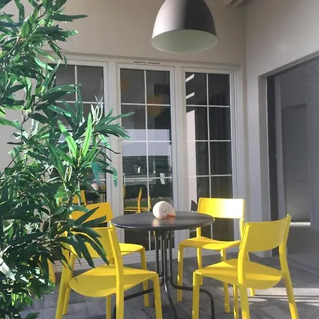 Lawendowo Mi Raz Dwa Trzy